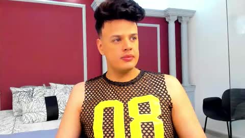 eryxmarlowe_ online show from November 6, 12:08 pm