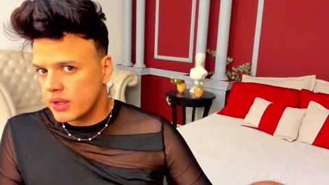 eryxmarlowe_ online show from October 25, 2:02 am