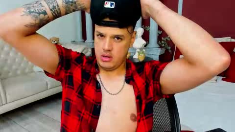 eryxmarlowe_ online show from October 22, 3:10 am