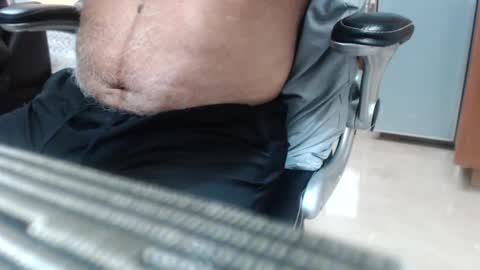 Snapshot of escorpion51 chatting on September 13, 12:11 am escorpion51 online show from September 13, 12:11 am