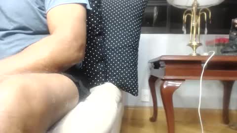 escorpion51 online show from May 19, 1:56 am
