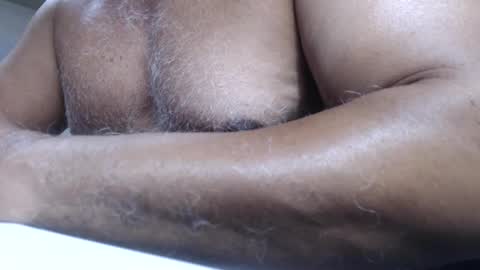 Snapshot of escorpion51 chatting on December 31, 12:54 am escorpion51 online show from December 31, 12:54 am