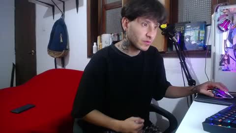 Snapshot of esjrobles chatting on February 21, 4:05 pm Esteban online show from February 21, 4:05 pm