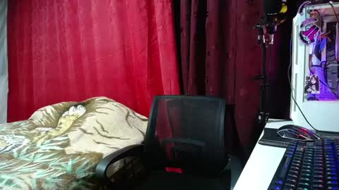 Snapshot of esjrobles chatting on March 12, 5:13 am Esteban online show from March 12, 5:13 am