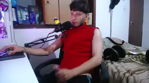 Snapshot of esjrobles chatting on December 21, 7:45 am Esteban online show from December 21, 7:45 am