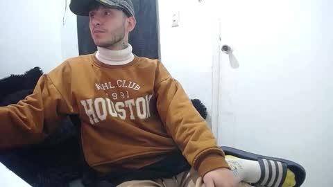 Snapshot of esjrobles chatting on September 8, 5:34 pm Esteban online show from September 8, 5:34 pm