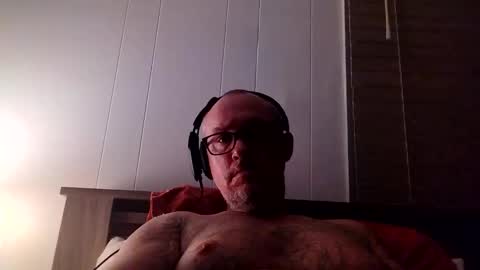 eskewrichard0437131 online show from April 3, 7:27 am