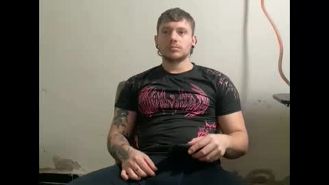 Snapshot of eskol212 chatting on October 22, 7:01 am eskol212 online show from October 22, 7:01 am