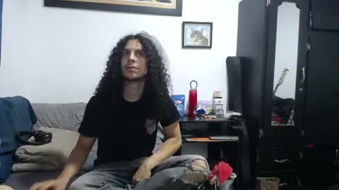 Esnider online show from June 17, 12:02 am