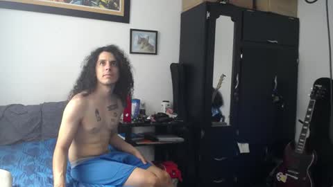 Esnider online show from May 13, 5:21 pm