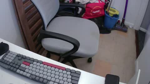 Morph online show from April 3, 8:16 pm