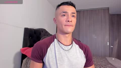 Snapshot of esteban_stud97 chatting on October 19, 8:12 pm Esteban Stud online show from October 19, 8:12 pm