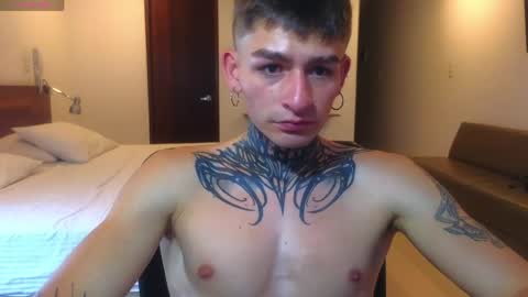 Esteban independent model online show from May 8, 11:05 pm