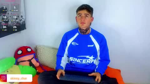 Snapshot of estebanchar_ chatting on January 3, 11:33 pm Esteban independent model online show from January 3, 11:33 pm
