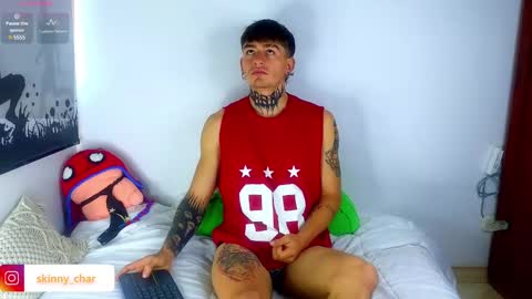 Snapshot of estebanchar_ chatting on January 30, 12:06 pm Esteban independent model online show from January 30, 12:06 pm