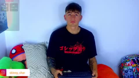 Snapshot of estebanchar_ chatting on December 26, 12:27 pm Esteban independent model online show from December 26, 12:27 pm