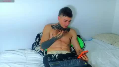 Esteban independent model online show from May 20, 10:16 pm