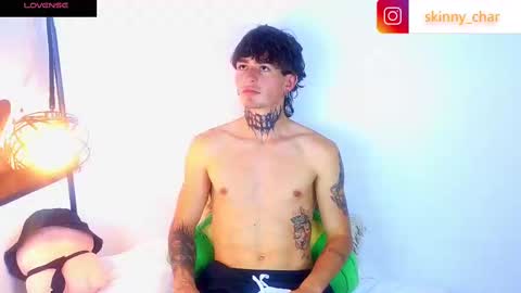 Snapshot of estebanchar_ chatting on September 18, 12:29 pm Esteban independent model online show from September 18, 12:29 pm