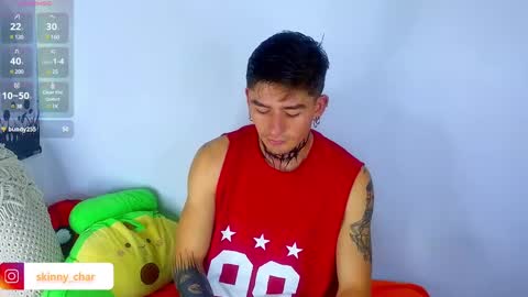 Snapshot of estebanchar_ chatting on December 31, 11:31 am Esteban independent model online show from December 31, 11:31 am