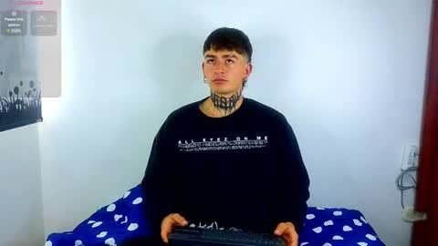 Snapshot of estebanchar_ chatting on February 26, 12:47 pm Esteban independent model online show from February 26, 12:47 pm