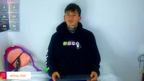 Snapshot of estebanchar_ chatting on January 20, 12:07 pm Esteban independent model online show from January 20, 12:07 pm
