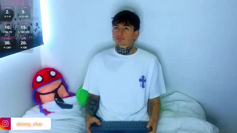 Snapshot of estebanchar_ chatting on January 21, 12:24 pm Esteban independent model online show from January 21, 12:24 pm