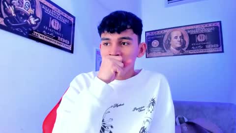 Snapshot of estebanperez_ chatting on January 14, 12:14 pm Esteban online show from January 14, 12:14 pm