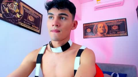 Snapshot of estebanperez_ chatting on January 6, 12:02 pm Esteban online show from January 6, 12:02 pm