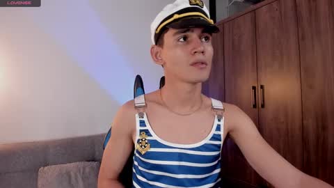 Snapshot of estebanperez_ chatting on February 24, 10:58 pm Esteban online show from February 24, 10:58 pm