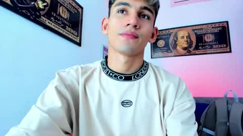 Snapshot of estebanperez_ chatting on December 27, 12:01 pm Esteban online show from December 27, 12:01 pm