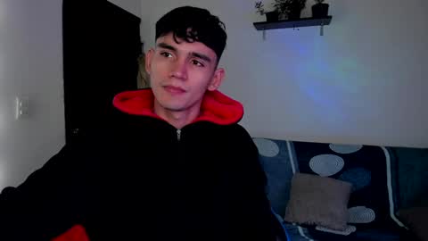 Snapshot of estebanperez_ chatting on January 20, 12:49 pm Esteban online show from January 20, 12:49 pm