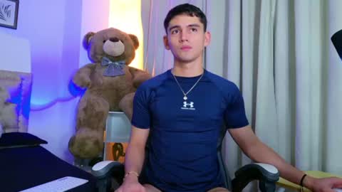 Esteban online show from June 22, 7:18 pm