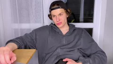 Alex online show from April 14, 7:35 pm