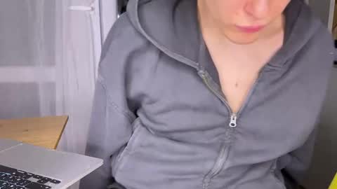 Alex online show from May 9, 7:04 pm