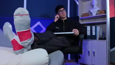 Snapshot of etham_wolf_ chatting on September 26, 1:20 pm Etham online show from September 26, 1:20 pm