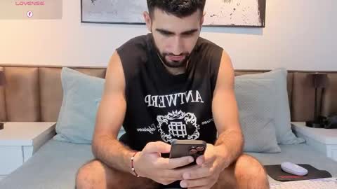 Ethan online show from April 25, 7:11 pm