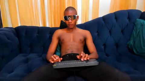 Snapshot of ethan_fox11 chatting on January 22, 2:14 pm King Ethan online show from January 22, 2:14 pm