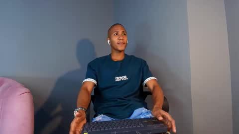 Snapshot of ethan_fox11 chatting on March 3, 2:31 pm King Ethan online show from March 3, 2:31 pm