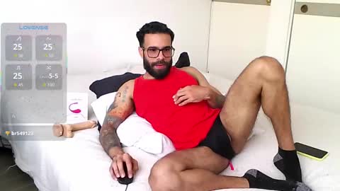 Snapshot of ethan_hunter87 chatting on October 1, 4:33 pm Ethan online show from October 1, 4:33 pm