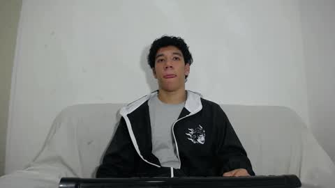 Snapshot of ethan_noir chatting on February 21, 6:26 pm Ethan Noir online show from February 21, 6:26 pm