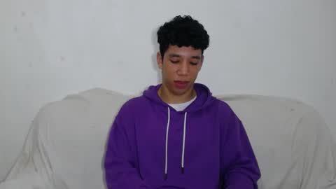 Snapshot of ethan_noir chatting on February 22, 8:05 pm Ethan Noir online show from February 22, 8:05 pm