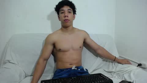 Snapshot of ethan_noir chatting on February 15, 6:12 am Ethan Noir online show from February 15, 6:12 am