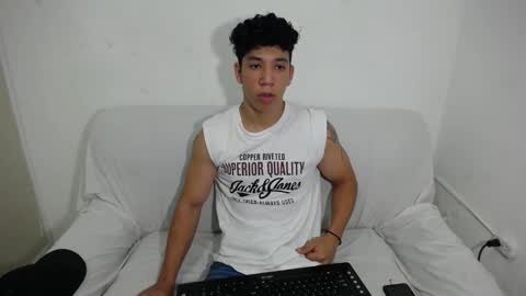 Snapshot of ethan_noir chatting on February 14, 8:05 pm Ethan Noir online show from February 14, 8:05 pm