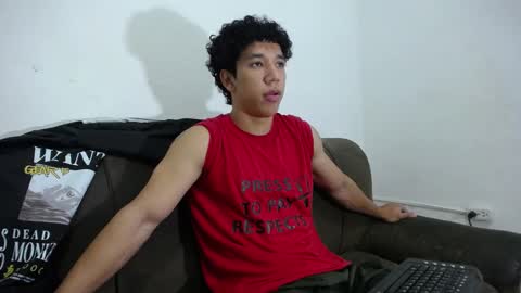Snapshot of ethan_noir chatting on March 1, 6:21 pm Ethan Noir online show from March 1, 6:21 pm
