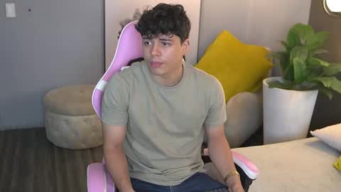 Snapshot of ethan_occonor chatting on September 14, 4:09 pm ethan_occonor online show from September 14, 4:09 pm