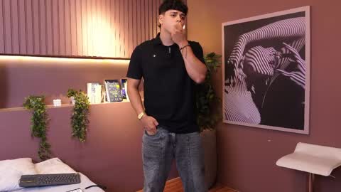 ethan_occonor online show from April 26, 7:10 pm