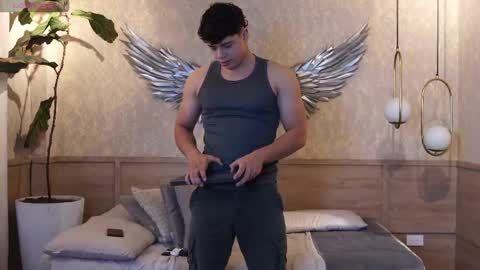 ethan_occonor online show from June 9, 11:45 am