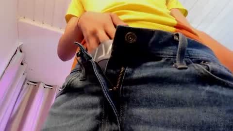 Ethan online show from June 17, 11:56 am