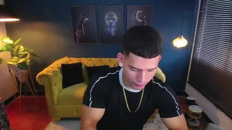 Snapshot of ethan_rodgers chatting on October 13, 7:53 pm ETHAN RODGERS online show from October 13, 7:53 pm