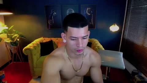 ETHAN RODGERS online show from October 21, 9:50 pm